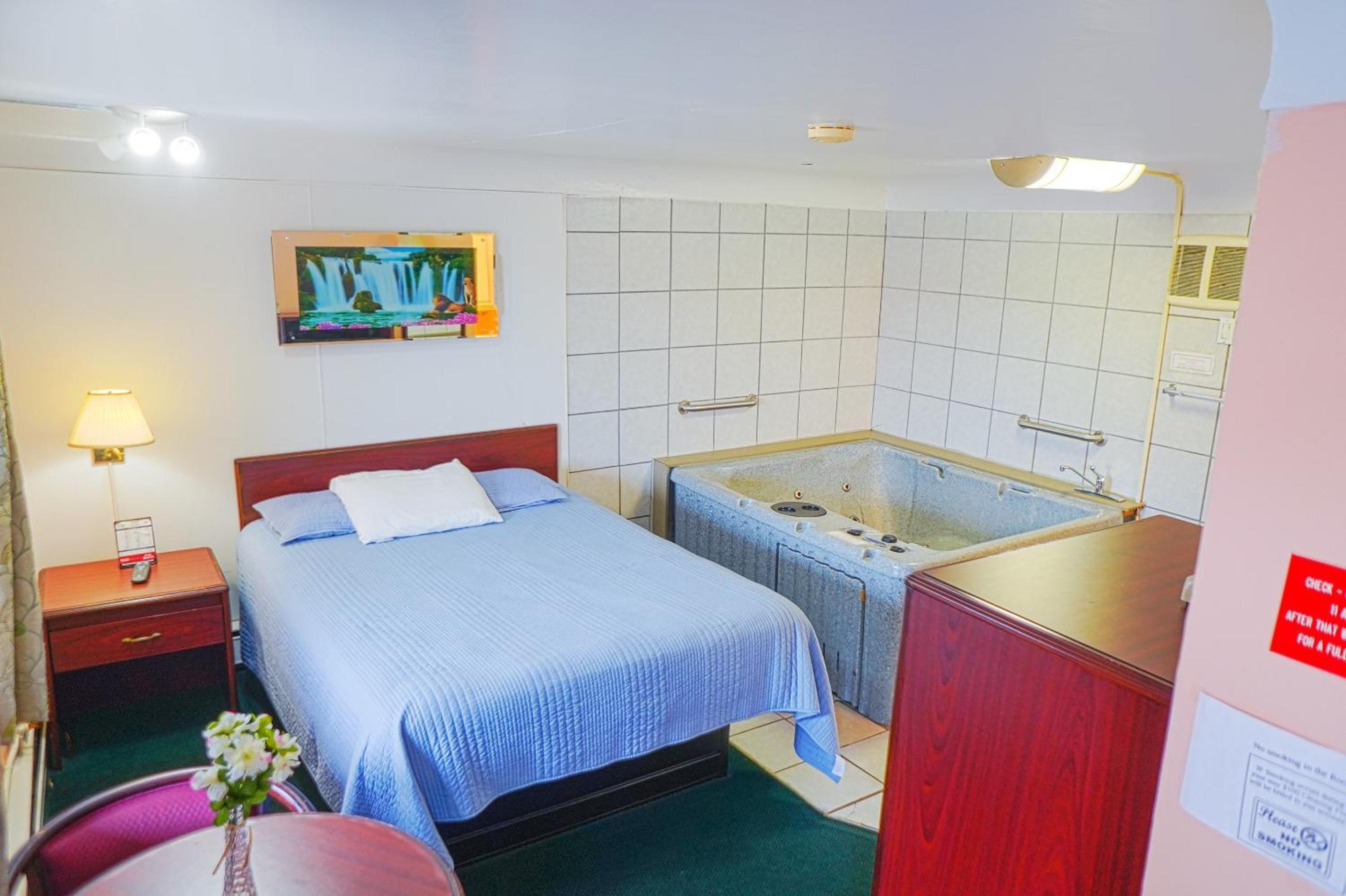 Bay Motel By Oyo Bay City Exterior foto